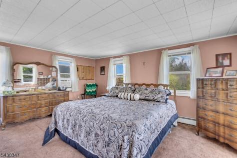 131 Vail Road Knowlton NJ 07832