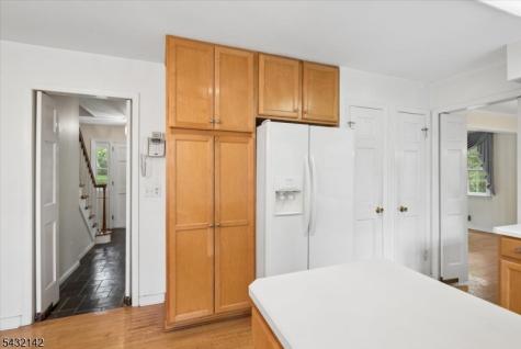 48 Walnut Circle Bernards NJ 07920