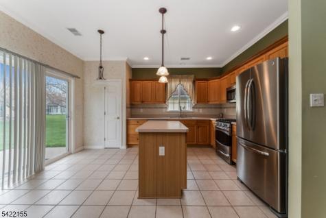 107 Kensington Circle White NJ 07823