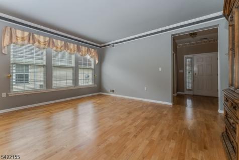 107 Kensington Circle White NJ 07823