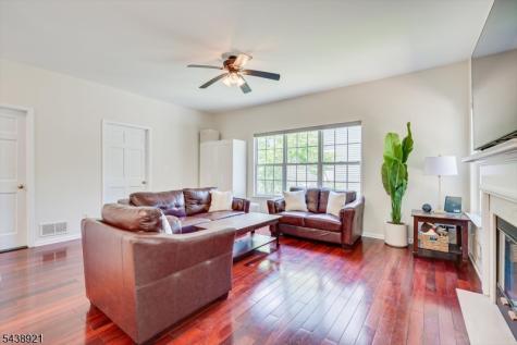 49 Wexford Way Bridgewater NJ 08807
