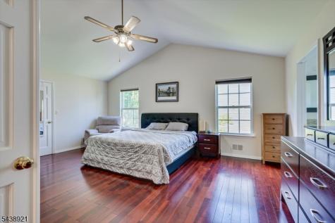 49 Wexford Way Bridgewater NJ 08807