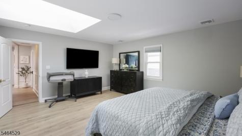 702 Springfield Avenue Cranford NJ 07016