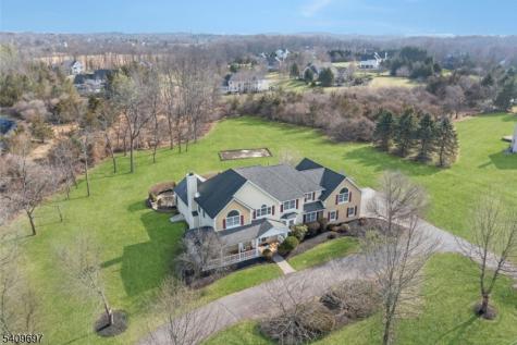 11 Dogwood Drive Readington NJ 08889