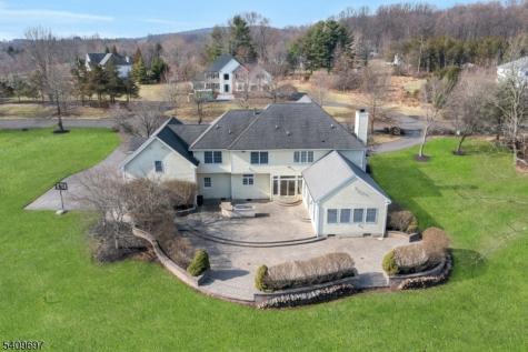 11 Dogwood Drive Readington NJ 08889