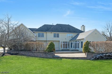 11 Dogwood Drive Readington NJ 08889
