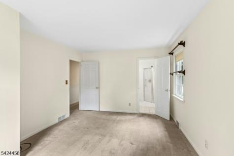 28 Evergreen Drive Berkeley Heights NJ 07922