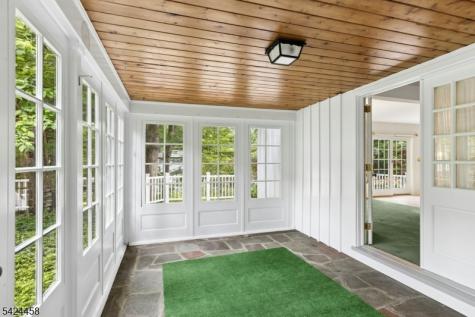 28 Evergreen Drive Berkeley Heights NJ 07922