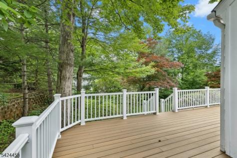 28 Evergreen Drive Berkeley Heights NJ 07922