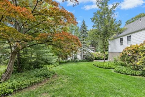28 Evergreen Drive Berkeley Heights NJ 07922