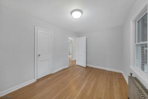 32 N 7th Avenue Manville NJ 08835