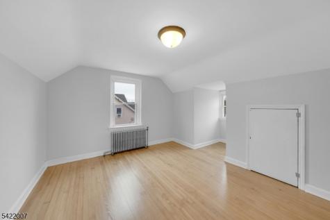 32 N 7th Avenue Manville NJ 08835