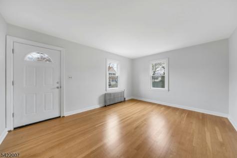 32 N 7th Avenue Manville NJ 08835