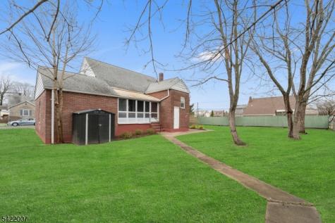 32 N 7th Avenue Manville NJ 08835