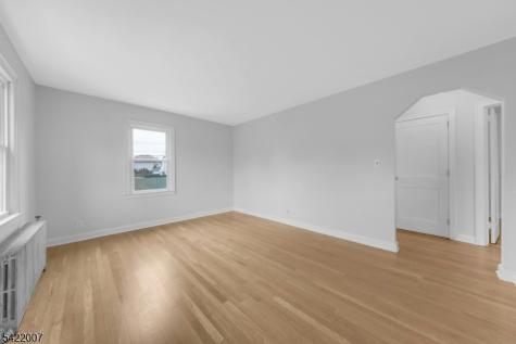 32 N 7th Avenue Manville NJ 08835