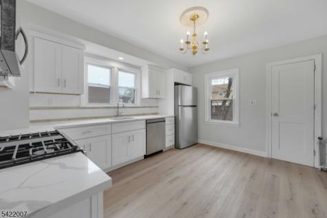 32 N 7th Avenue Manville NJ 08835