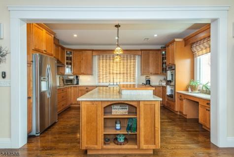 121 Maxim Drive Hopatcong NJ 07843