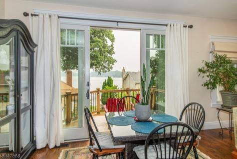 121 Maxim Drive Hopatcong NJ 07843