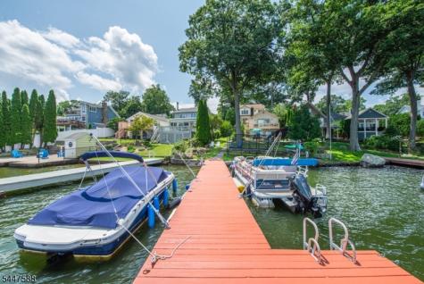121 Maxim Drive Hopatcong NJ 07843
