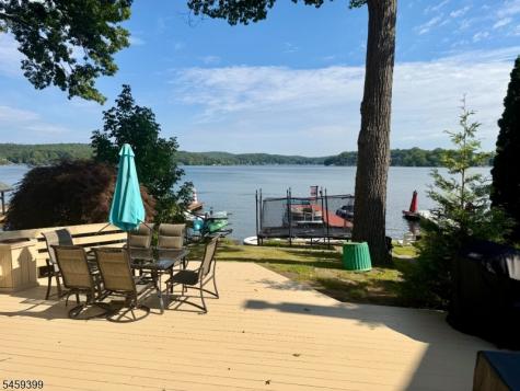 121 Maxim Drive Hopatcong NJ 07843