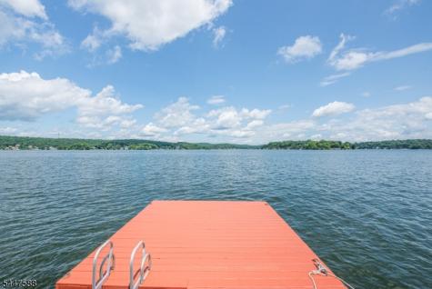 121 Maxim Drive Hopatcong NJ 07843