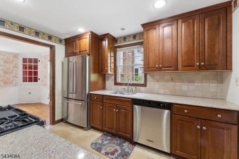11 Kempshall Terrace Fanwood NJ 07023