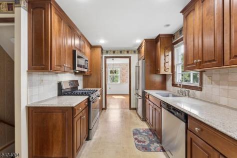 11 Kempshall Terrace Fanwood NJ 07023