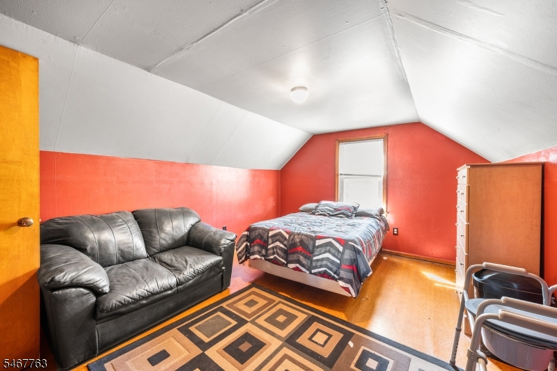 552 Main Street Lodi NJ 07644