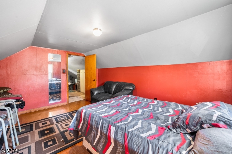 552 Main Street Lodi NJ 07644
