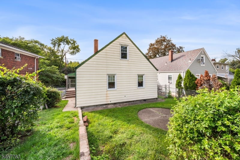 552 Main Street Lodi NJ 07644