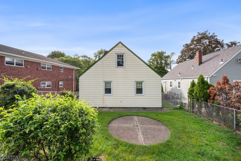 552 Main Street Lodi NJ 07644