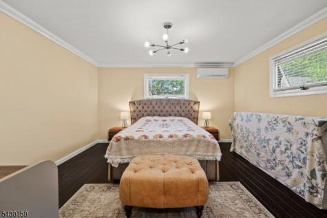 180 Hadley Avenue Clifton NJ 07011