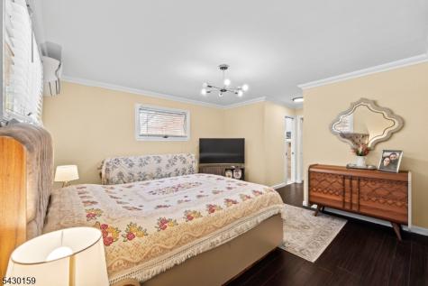 180 Hadley Avenue Clifton NJ 07011