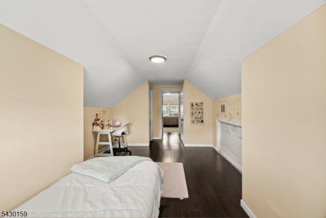 180 Hadley Avenue Clifton NJ 07011