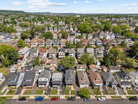 180 Hadley Avenue Clifton NJ 07011