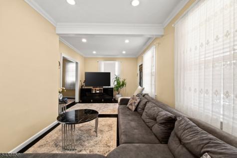 180 Hadley Avenue Clifton NJ 07011