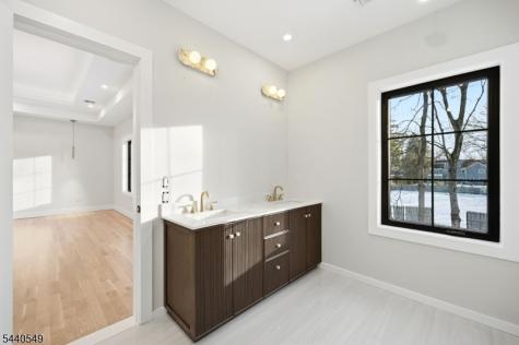 17 Briarwood Road Florham Park NJ 07932