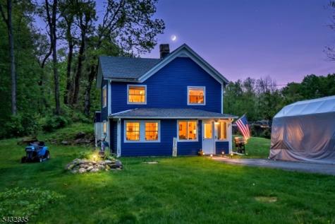 42 Kanouse Road West Milford NJ 07435