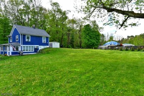 42 Kanouse Road West Milford NJ 07435