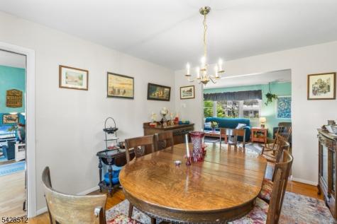 37 Manchester Way Montville NJ 07058