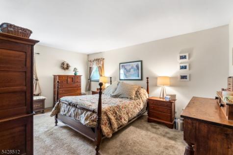 37 Manchester Way Montville NJ 07058