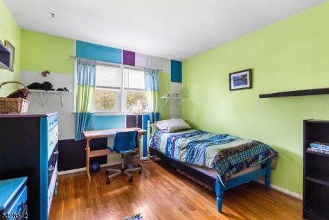 37 Manchester Way Montville NJ 07058