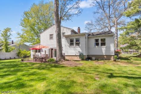 37 Manchester Way Montville NJ 07058