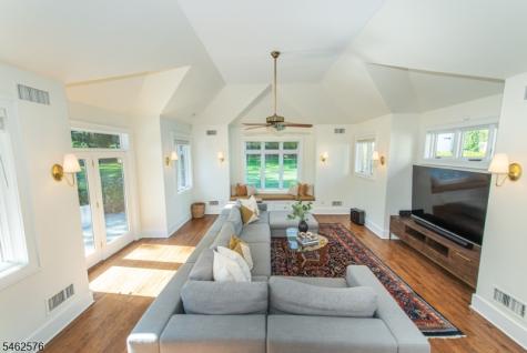 496 Ridgewood Avenue Glen Ridge Boro NJ 07028