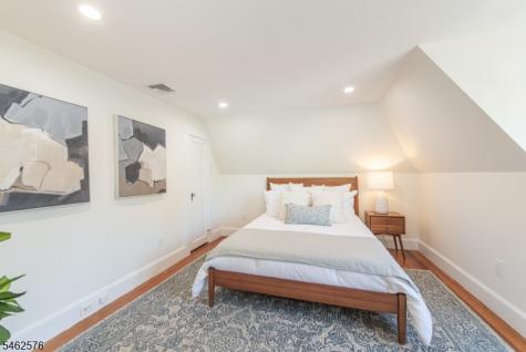 496 Ridgewood Avenue Glen Ridge Boro NJ 07028
