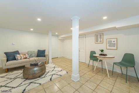 496 Ridgewood Avenue Glen Ridge Boro NJ 07028