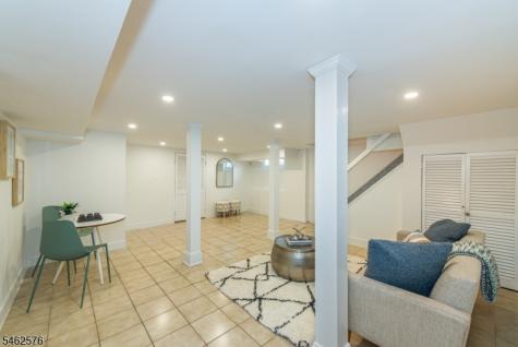 496 Ridgewood Avenue Glen Ridge Boro NJ 07028