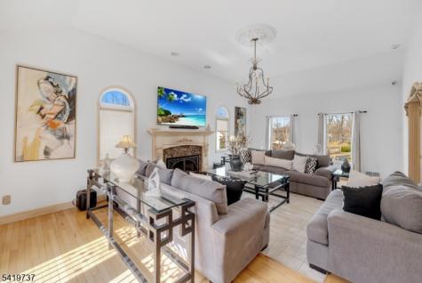4 Michele Court Wayne NJ 07470