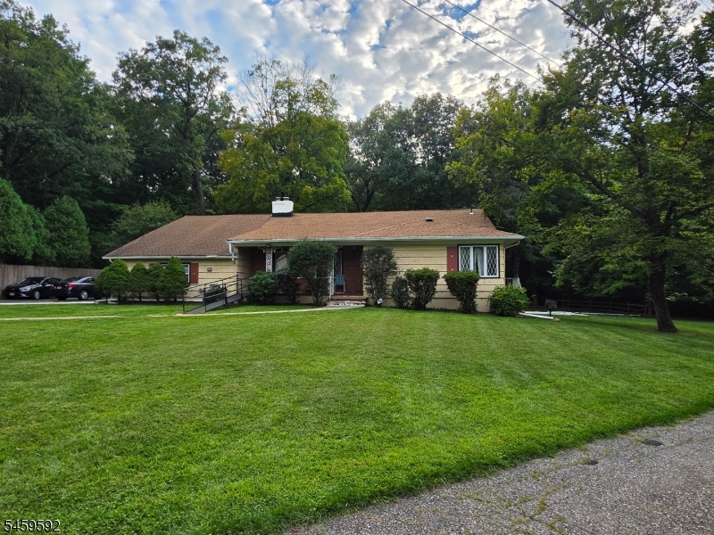 39 Greendale Road Cedar Grove NJ 07009