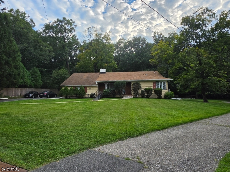 39 Greendale Road Cedar Grove NJ 07009